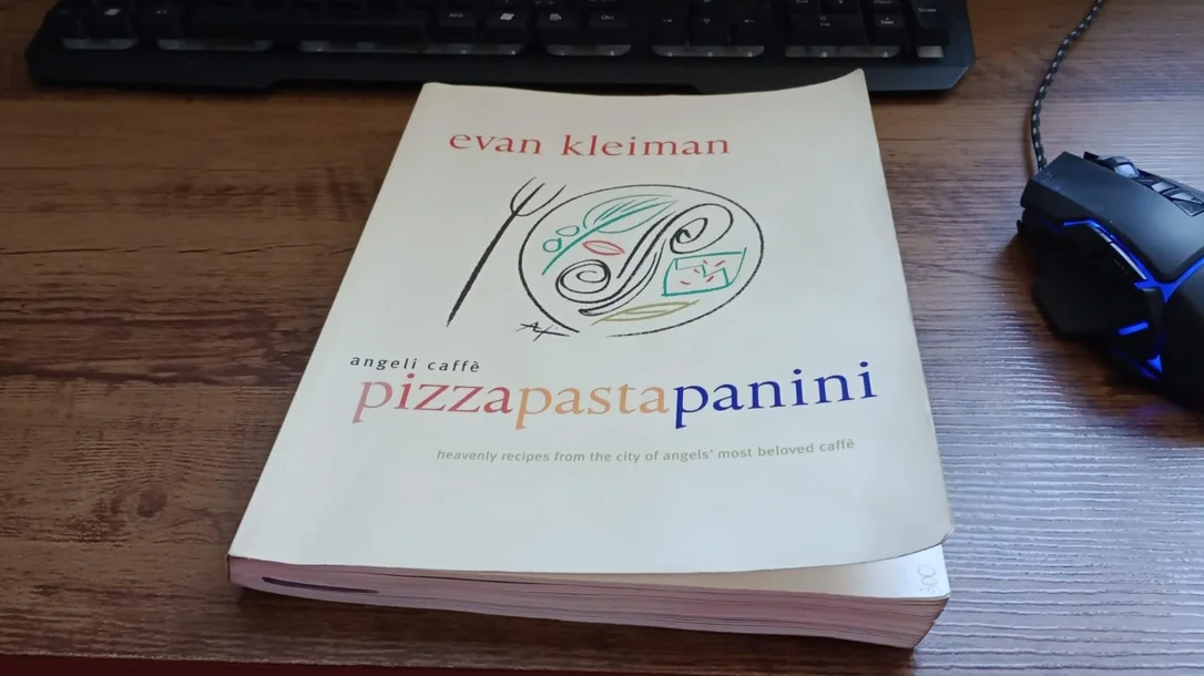 roundaboutbookstore-11672367